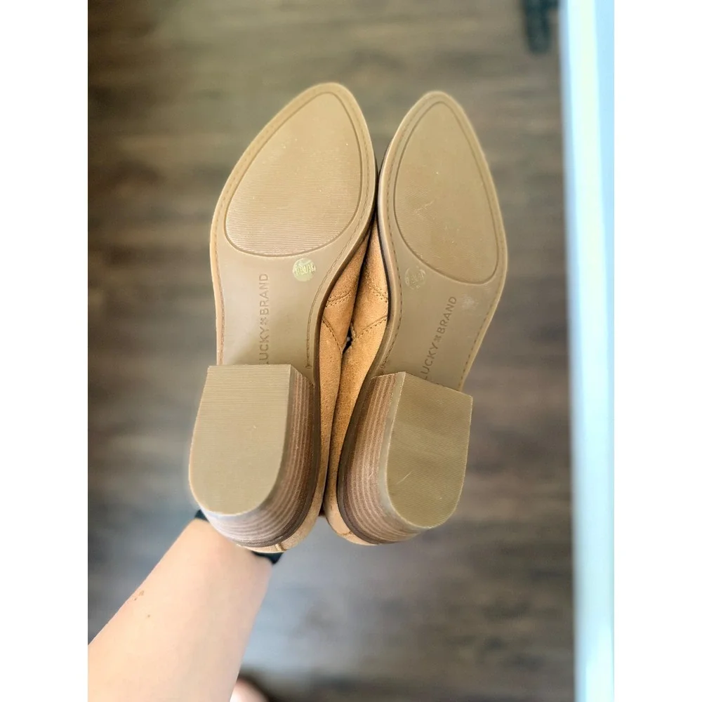 Lucky Brand Mahzan Womens Loafer Tan Leather Slip On Pointed Toe Block Heel 7.5M